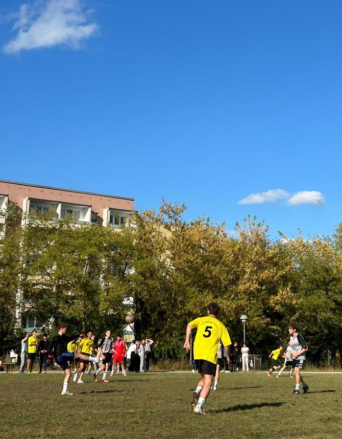 Derby der Gymnasien - am 25. August traten Kicker von Herder und Humboldt gegeneinander an