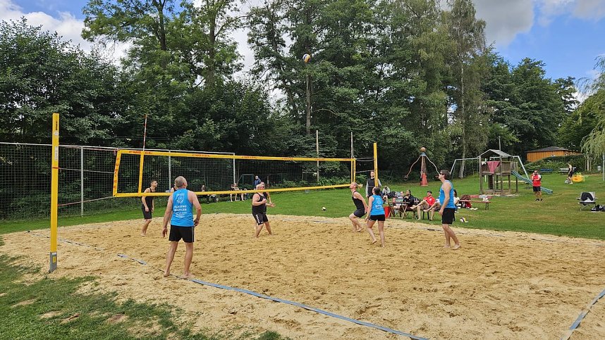 Sommerliches Volleyballturnier