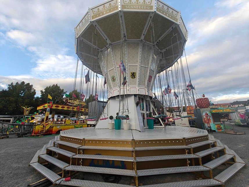 Peter Blei unterwegs auf dem Jahrmarkt