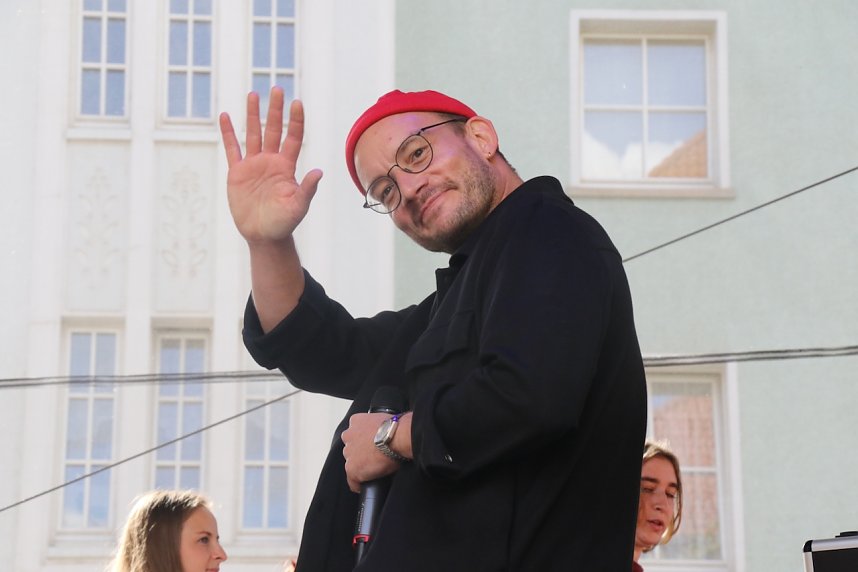 Nordhausen zusammen feiert auf dem Rathausplatz