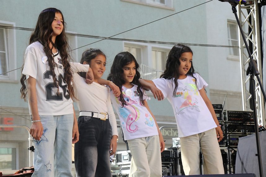 Nordhausen zusammen feiert auf dem Rathausplatz