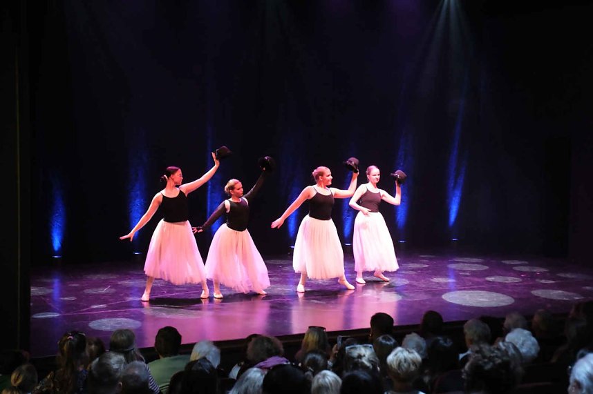 Peter Blei unterwegs beim Theaterfest