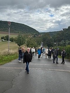 Die Herzsportgruppe machte sich auf den Weg nach Nebra und zu duftenden Rosen