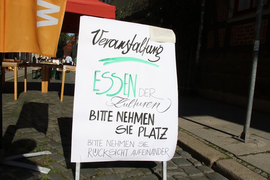 Kinderrechte-Fest in der Flohburg und Essen der Kulturen in der Kurzen Meile in Nordhausen