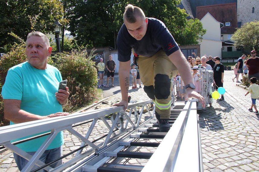 Kinderrechte-Fest in der Flohburg und Essen der Kulturen in der Kurzen Meile in Nordhausen