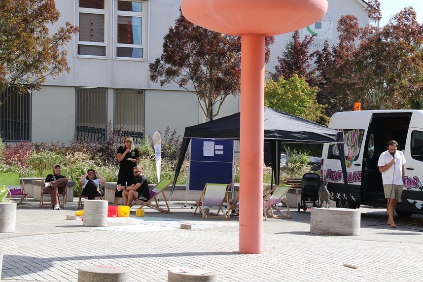 Kinderrechte-Fest in der Flohburg und Essen der Kulturen in der Kurzen Meile in Nordhausen