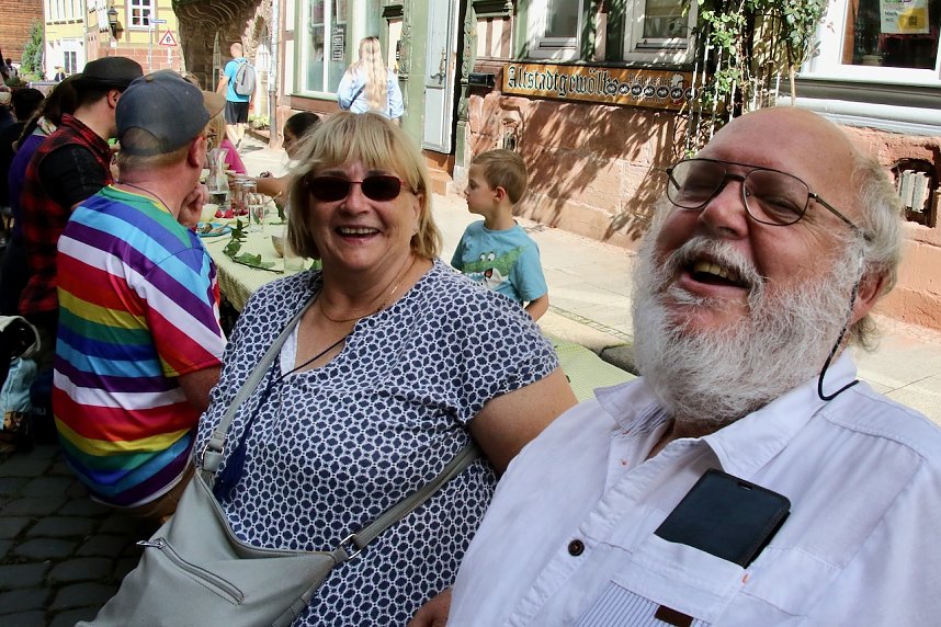 Kinderrechte-Fest in der Flohburg und Essen der Kulturen in der Kurzen Meile in Nordhausen