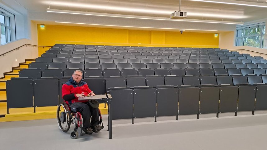  Perspektivwechsel hautnah: Prof. Dr. J&ouml;rg Wagner und Dirk Hamel erlebten beim Aktionstag Schichtwechsel die Arbeitswelt des jeweils anderen.