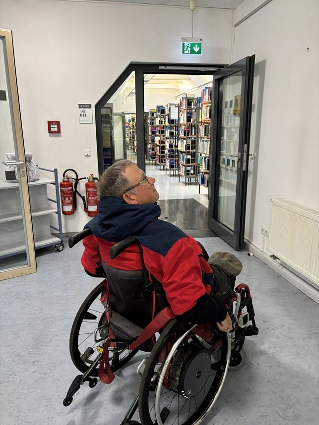  Perspektivwechsel hautnah: Prof. Dr. J&ouml;rg Wagner und Dirk Hamel erlebten beim Aktionstag Schichtwechsel die Arbeitswelt des jeweils anderen.