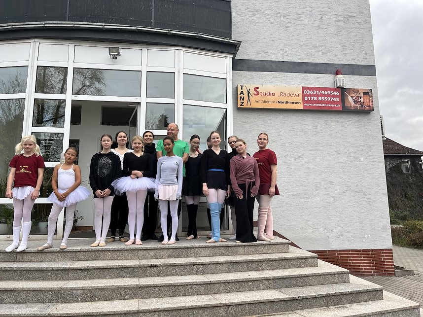 Eleven des Tanzstudios Radeva