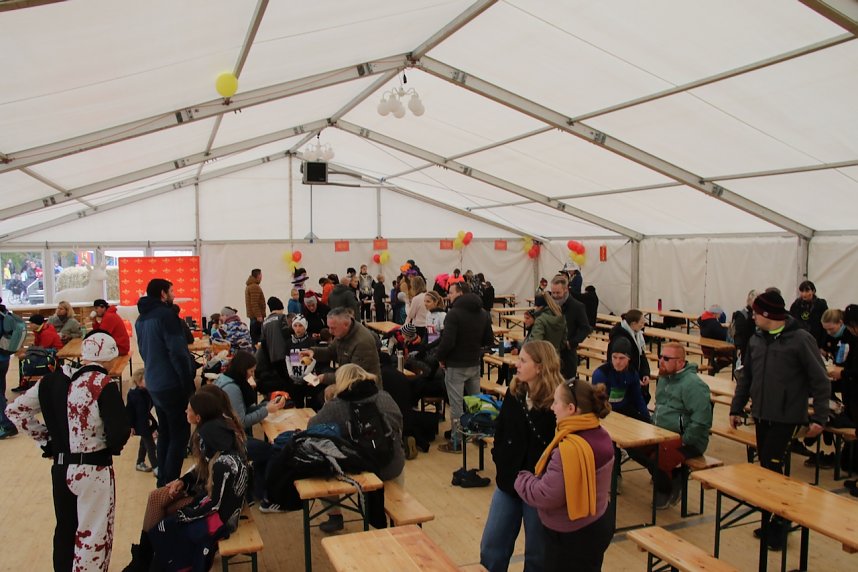 Schlammspa&szlig; und Sport: das 2. Harzer Hexenrennen 