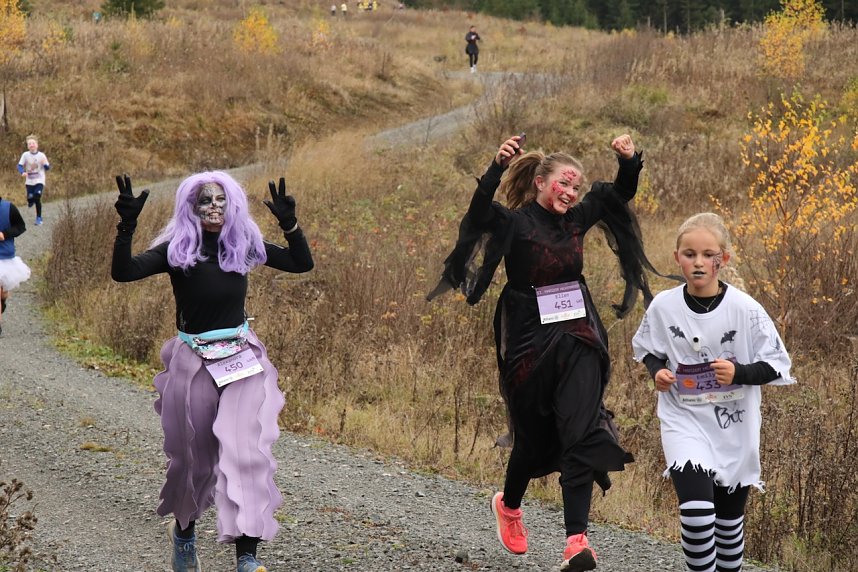 Schlammspa&szlig; und Sport: das 2. Harzer Hexenrennen 