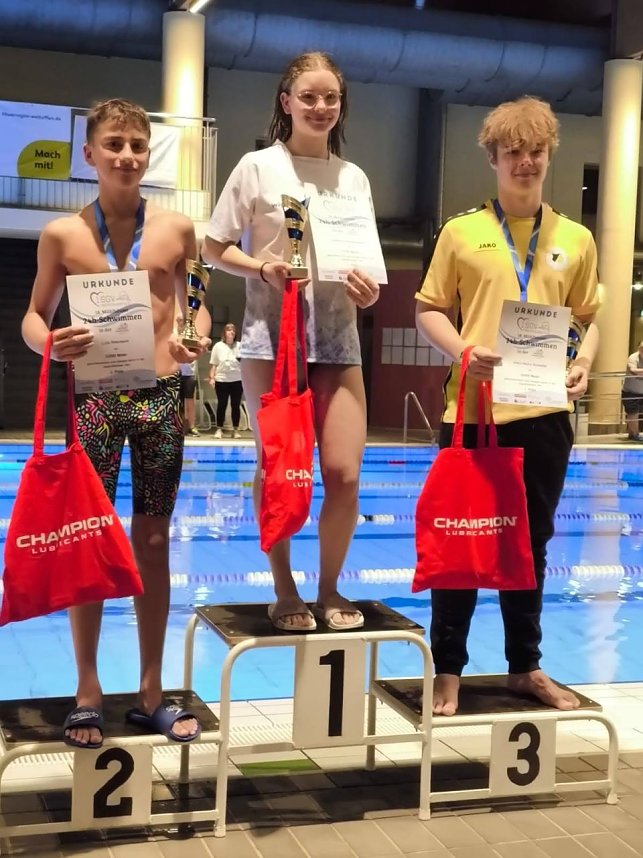 Nordh&auml;user Teilnehmer am 24-Stunden-Schwimmen in M&uuml;hlhausen