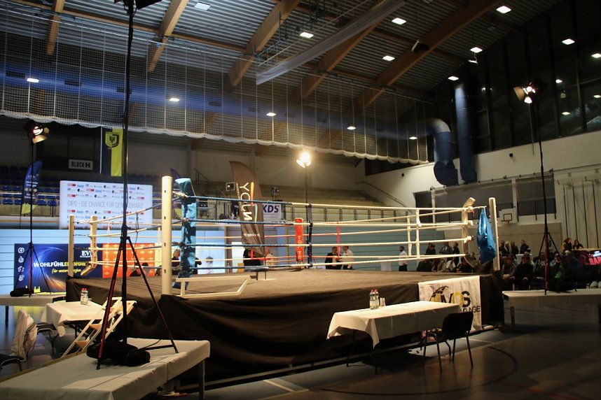 Boxgala in der Wiedigsburghalle