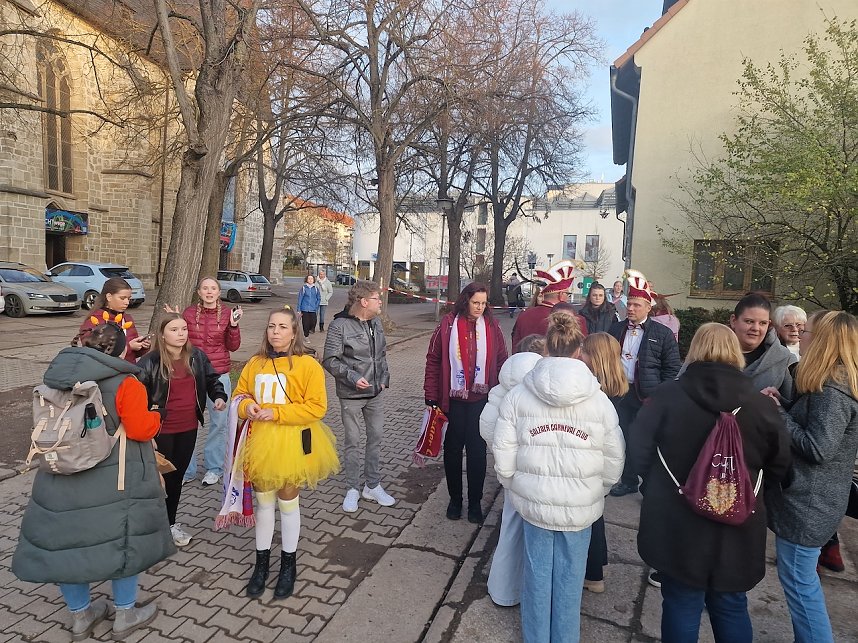 Die Nordh&auml;user Karnevalsvereine gaben auf dem Blasiikirchplatz den Startschuss f&uuml;r die 5. Jahreszeit
