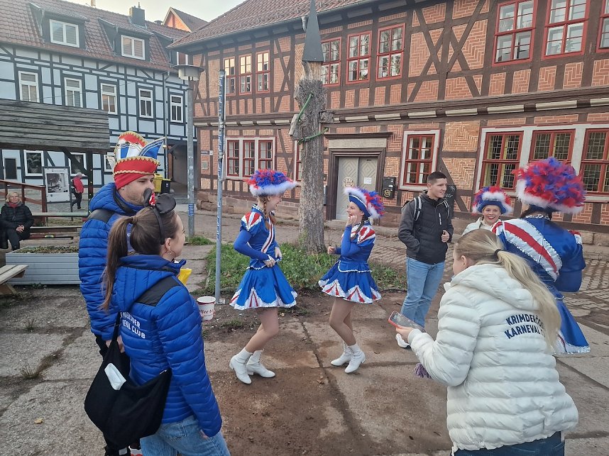 Die Nordh&auml;user Karnevalsvereine gaben auf dem Blasiikirchplatz den Startschuss f&uuml;r die 5. Jahreszeit