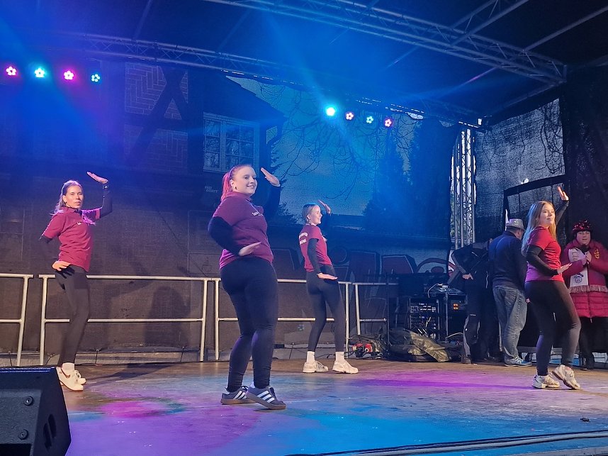 Die Nordh&auml;user Karnevalsvereine gaben auf dem Blasiikirchplatz den Startschuss f&uuml;r die 5. Jahreszeit