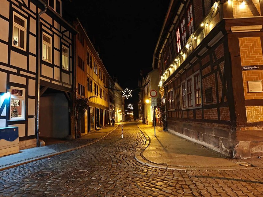 Peter Blei unterwegs im vorweihnachtlichen Nordhausen