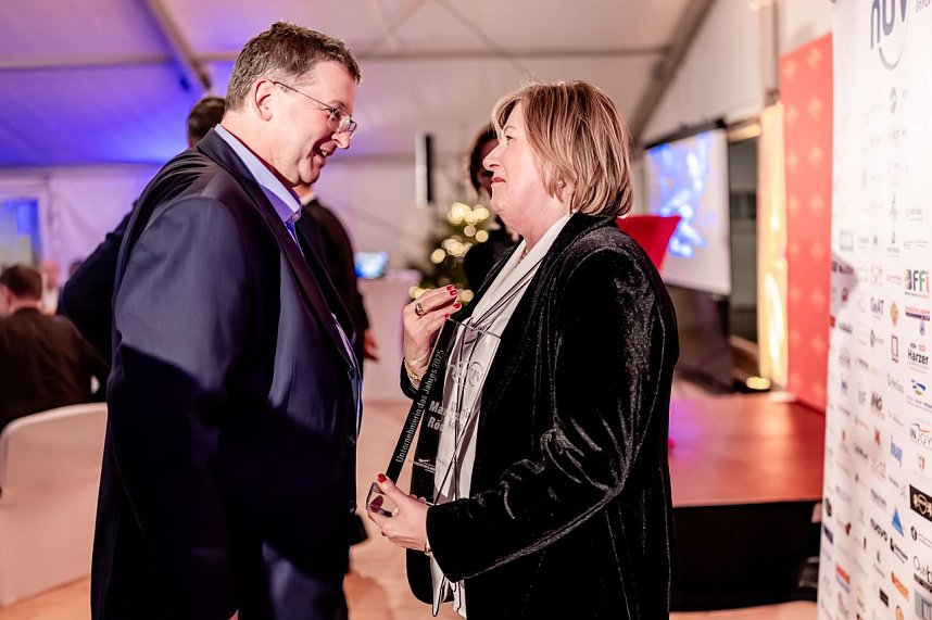 Weihnachtsfeier und Medienclub am Hexenbesen: der Nordth&uuml;ringer Unternehmerverband und die FUNKE Gruppe k&uuml;hrten am Montag die Unternehmerin des Jahres