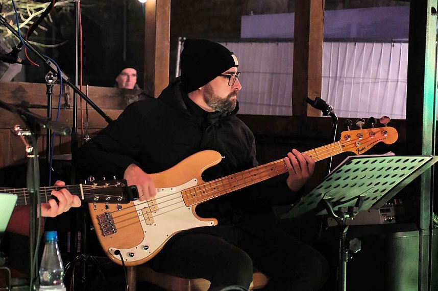 Berit Finke und Franz Karafka auf dem Nordh&auml;user Weihnachtsmarkt