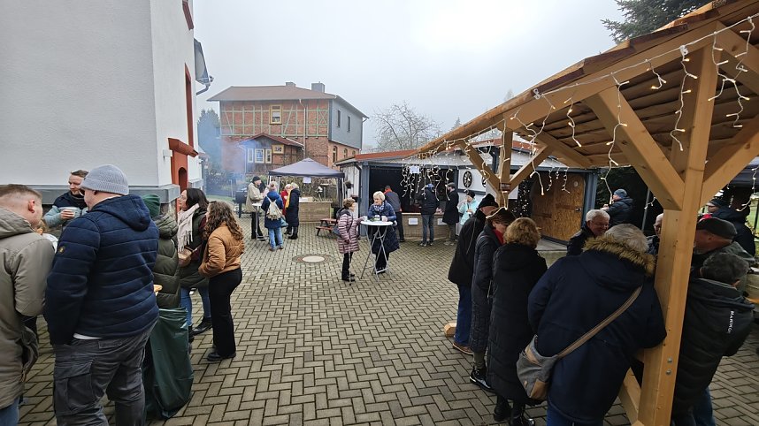 Offene H&ouml;fe in Neustadt laden bis zum Abend ein
