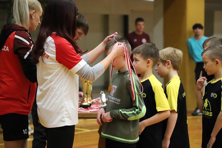 Neujahrscup der FSG 99 Salza in der Ballspielhalle