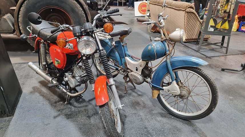 Jede Menge Oldtimer gab es am Wochenende in Erfurt zu sehen.