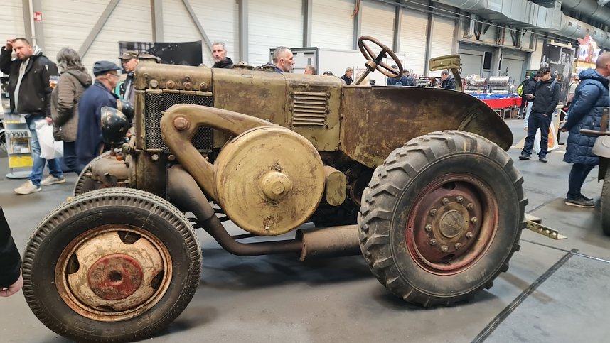 Jede Menge Oldtimer gab es am Wochenende in Erfurt zu sehen.