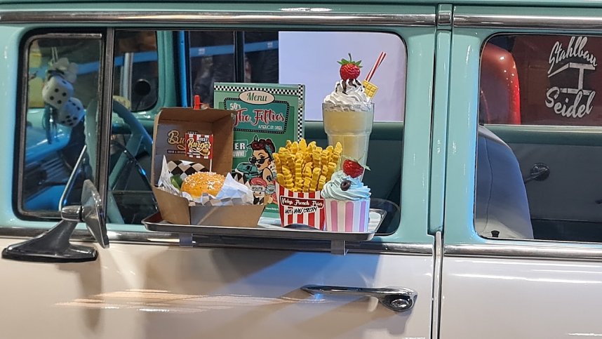 Jede Menge Oldtimer gab es am Wochenende in Erfurt zu sehen.