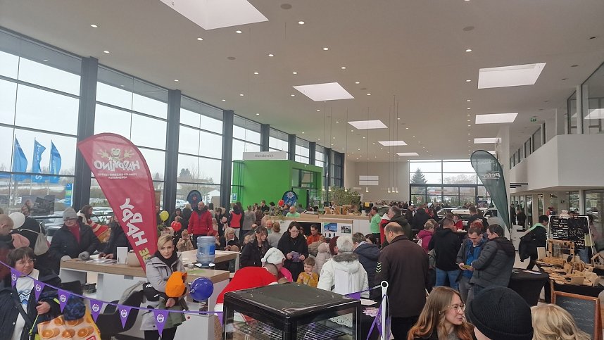 Schulranzentag und Skoda-Buffett im Skoda-Autohaus in Nordhausen