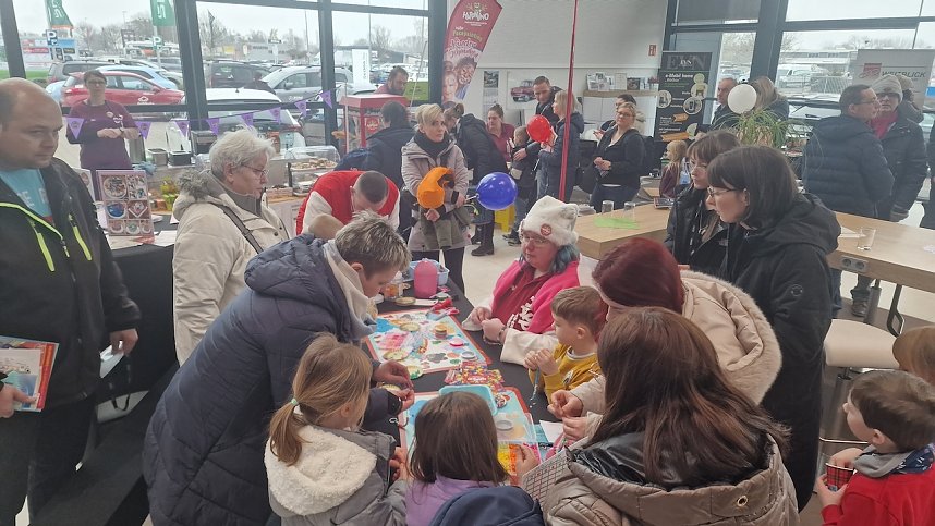 Schulranzentag und Skoda-Buffett im Skoda-Autohaus in Nordhausen