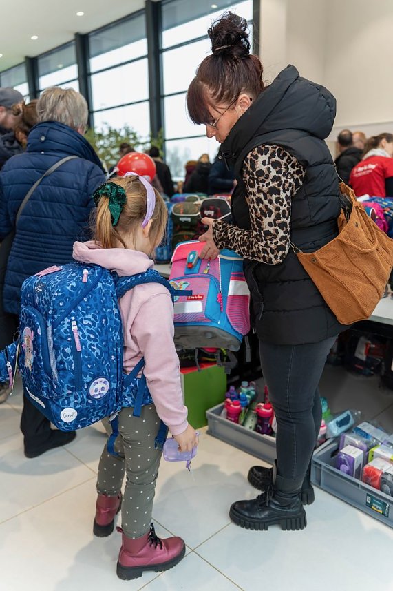 Schulranzentag und Skoda-Buffett im Skoda-Autohaus in Nordhausen