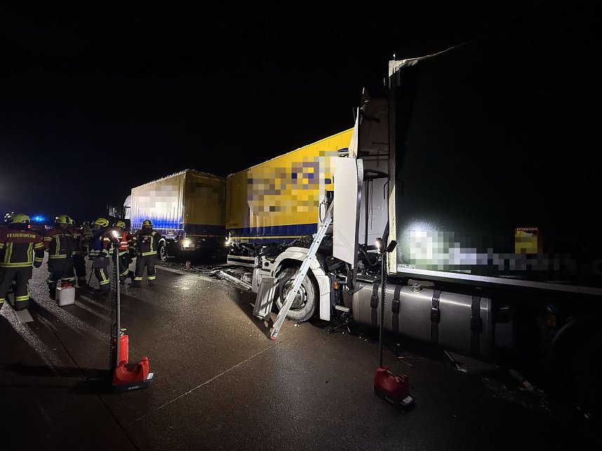 Ein Lkw-Unfall ereignete sich auf der A38.