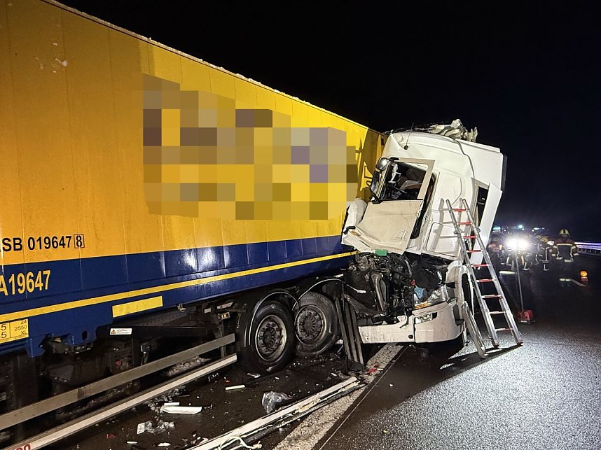 Ein Lkw-Unfall ereignete sich auf der A38.