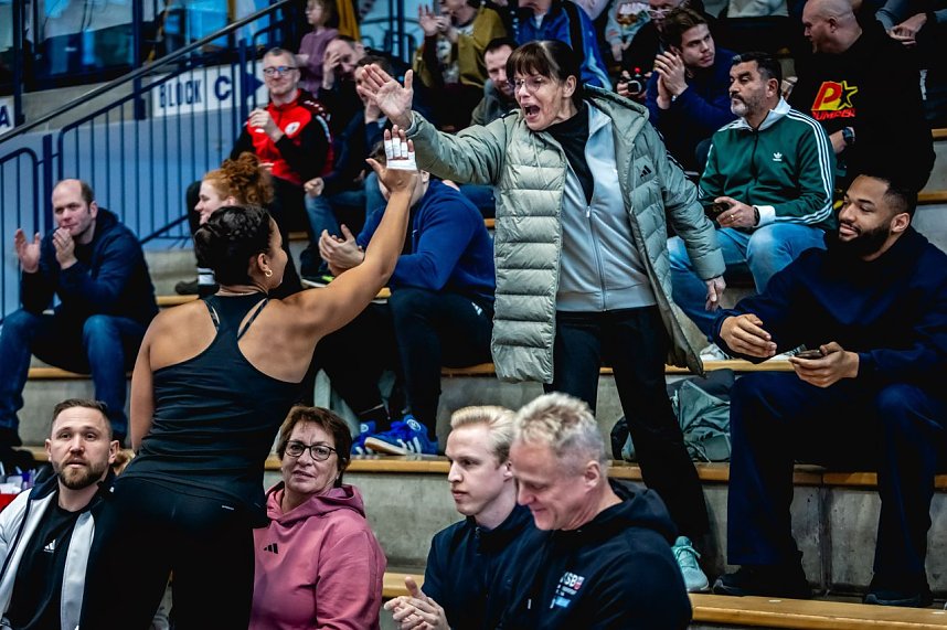 17. Kugelsto&szlig;-Indoor in Nordhausen