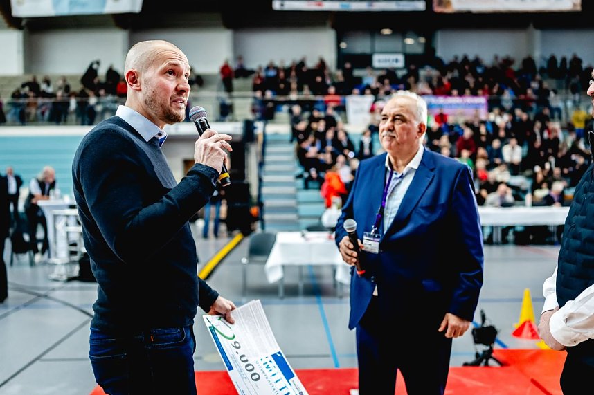 17. Kugelsto&szlig;-Indoor in Nordhausen