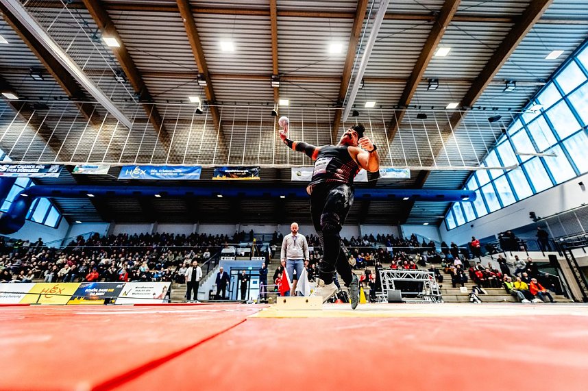 Der M&auml;nnerwettkampf beim 17. Kugelsto&szlig;-Indoor.