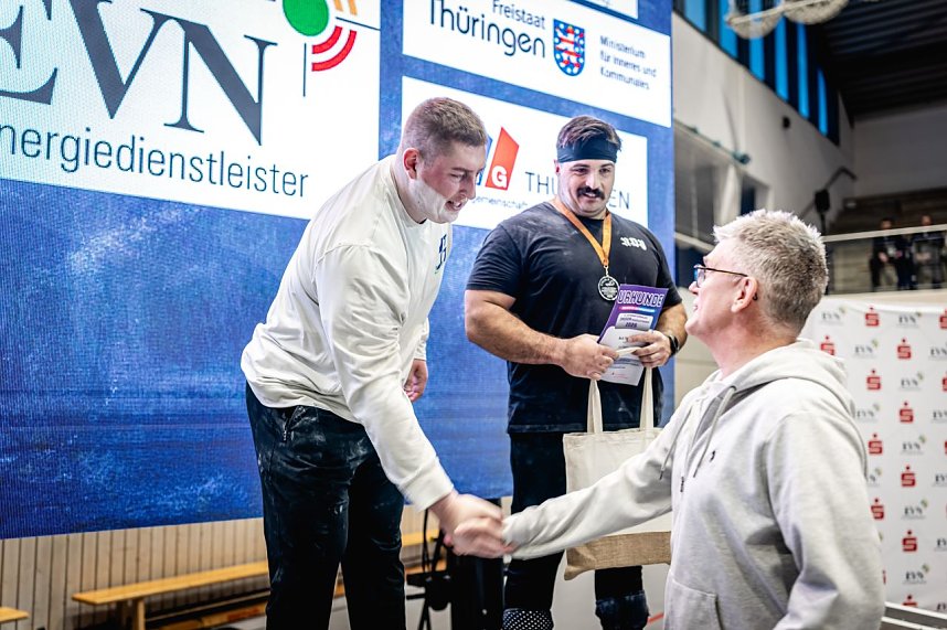 Der M&auml;nnerwettkampf beim 17. Kugelsto&szlig;-Indoor.