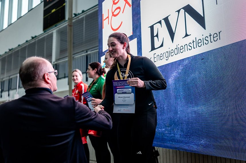 Bilder vom U-20-Wettkampf beim Kugelsto&szlig;-Indoor. 