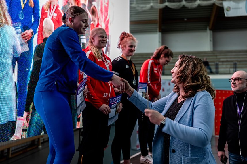 Bilder vom U-20-Wettkampf beim Kugelsto&szlig;-Indoor. 