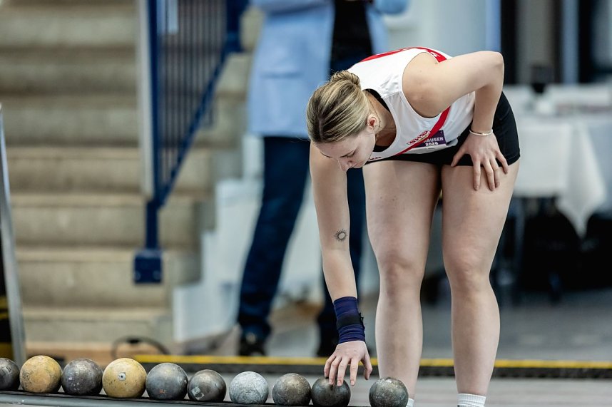 Bilder vom U-20-Wettkampf beim Kugelsto&szlig;-Indoor. 