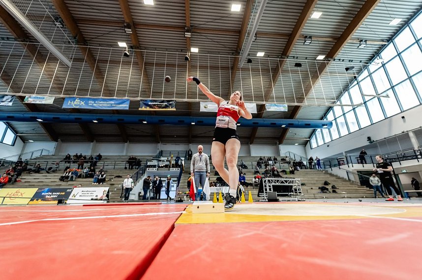 Bilder vom U-20-Wettkampf beim Kugelsto&szlig;-Indoor. 