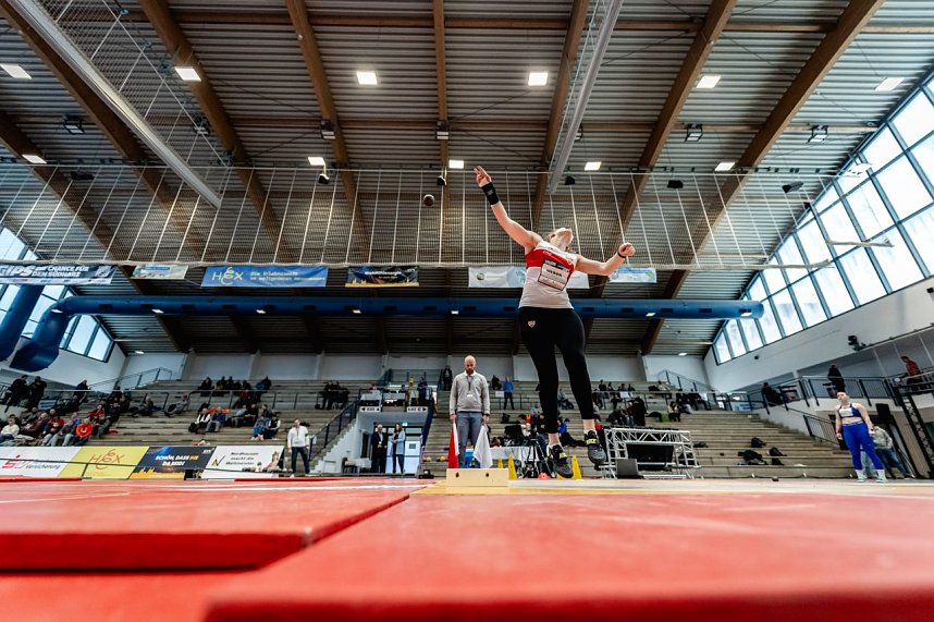 Bilder vom U-20-Wettkampf beim Kugelsto&szlig;-Indoor. 