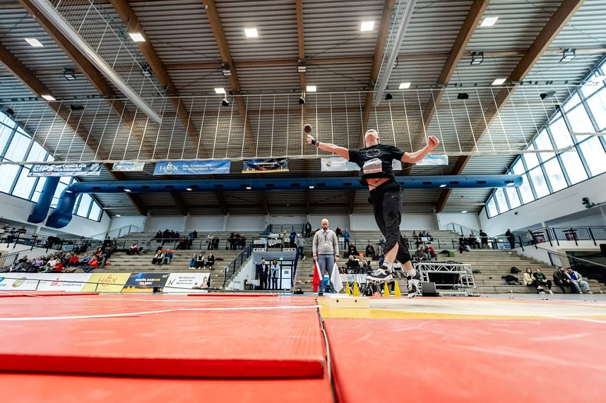 Bilder vom U-20-Wettkampf beim Kugelsto&szlig;-Indoor. 