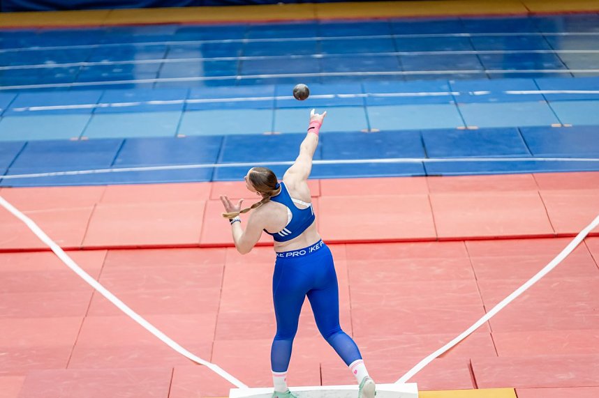 Bilder vom U-20-Wettkampf beim Kugelsto&szlig;-Indoor. 