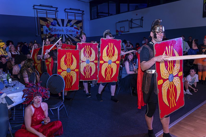 S&uuml;dharzhalle Ellrich kochte beim Auftakt mit neuem Prinzenpaar