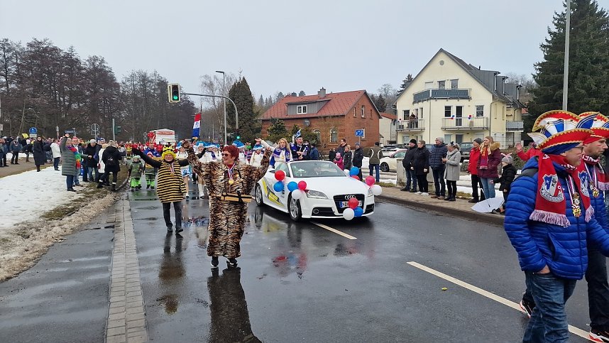 Umzug zum 66. Jubil&auml;um des Krimder&ouml;der Karnevalsclubs