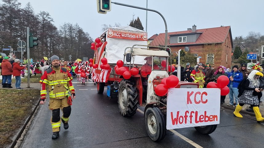 Umzug zum 66. Jubil&auml;um des Krimder&ouml;der Karnevalsclubs