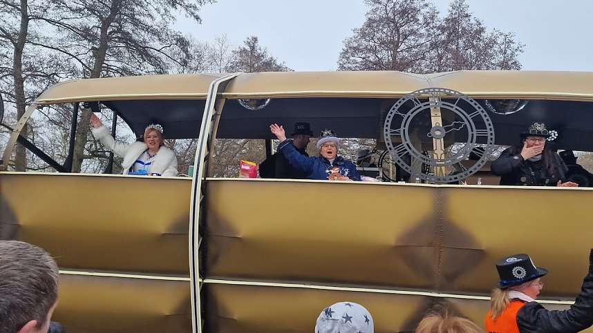 Umzug zum 66. Jubil&auml;um des Krimder&ouml;der Karnevalsclubs