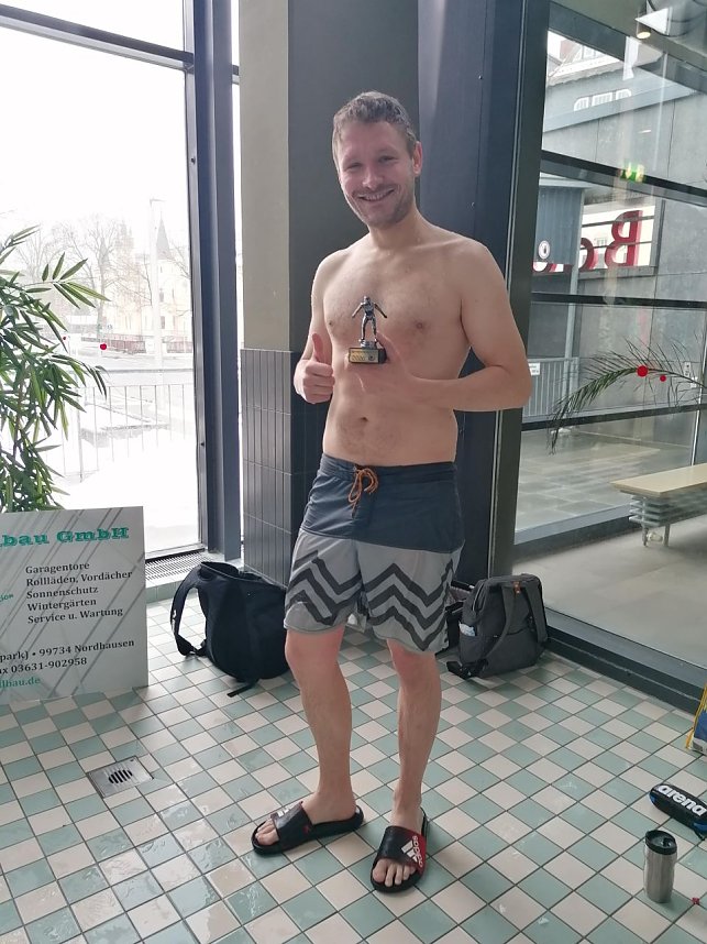 Vier Stunden Schwimmen im Badehaus f&uuml;r den guten Zweck